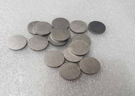 Chine Le rhénium stationnaire de tungstène d'anode de tungstène vise l'argent - solide métallique gris fournisseur