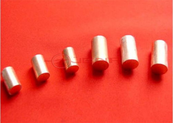 Contact de cuivre résistant à la chaleur de commutateur d'en cuivre de tungstène de radiateur d'électrode d'alliage de tungstène fournisseur